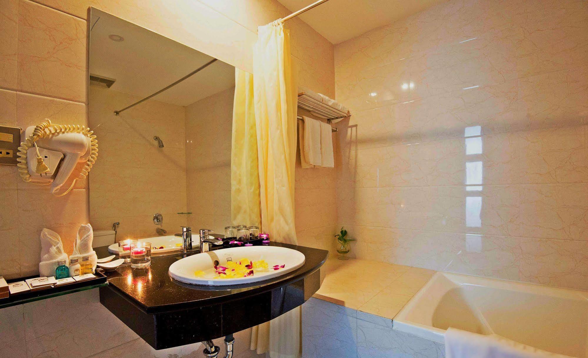 Nesta Danang Hotel Son Tra Eksteriør billede